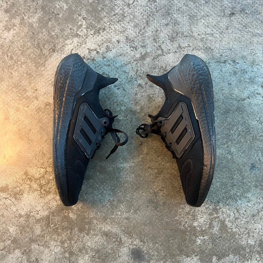 Adidas Ultraboost 22 Triple Black Running Shoes Women's 7.5 GX5587